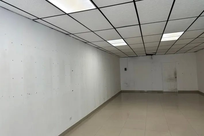 Alquiler de local comercial en Plaza Inca, Avenida Manuel Espinosa, Bella Vista