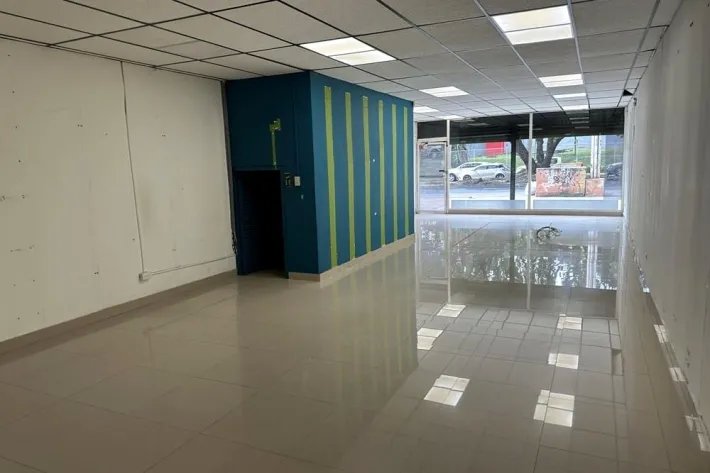 Alquiler de local comercial en Plaza Inca, Avenida Manuel Espinosa, Bella Vista