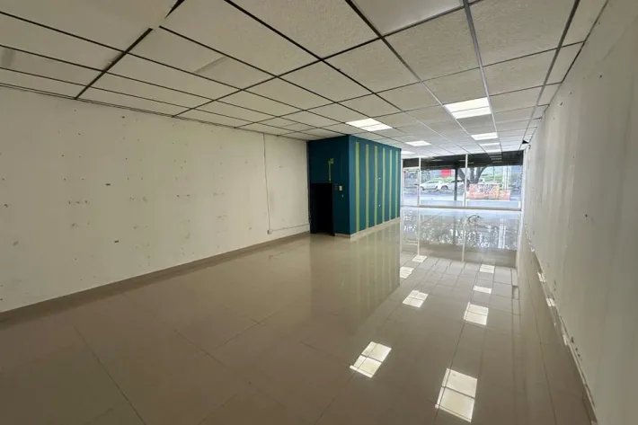 Alquiler de local comercial en Plaza Inca, Avenida Manuel Espinosa, Bella Vista