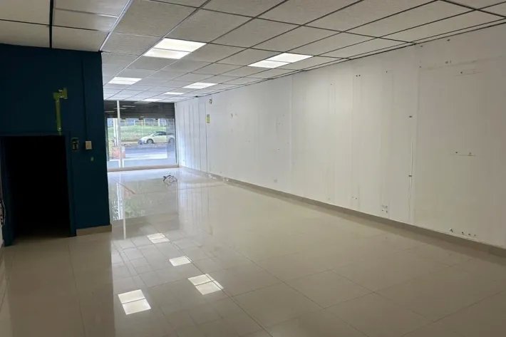 Alquiler de local comercial en Plaza Inca, Avenida Manuel Espinosa, Bella Vista