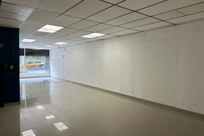Alquiler de local comercial en Plaza Inca, Avenida Manuel Espinosa, Bella Vista
