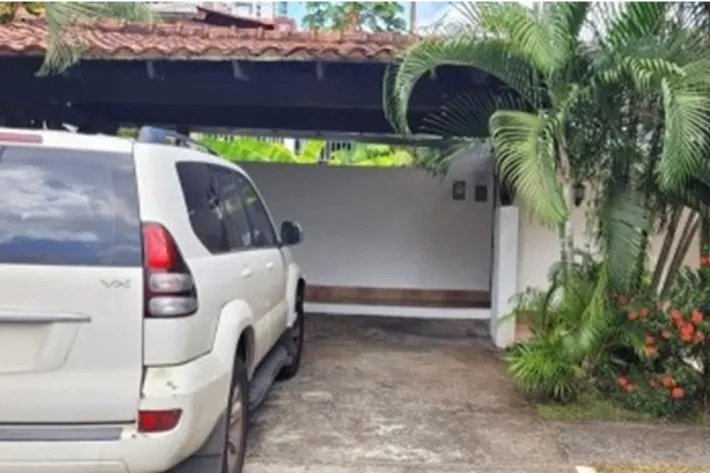Alquiler de casa de 3 pisos en La Alameda, Ciudad de Panamá