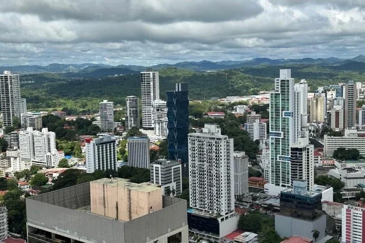 Alquiler de apartamento en Yoo Panama, Avenida Balboa