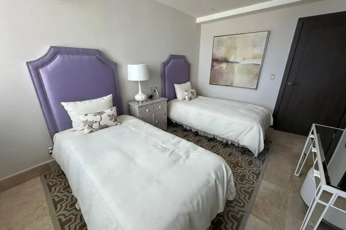 Venta de apartamento en The Colonial, Santa María