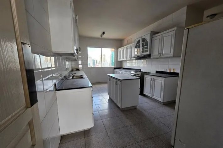 Alquiler de apartamento con vista al mar en PH Vista Marina, Avenida Balboa
