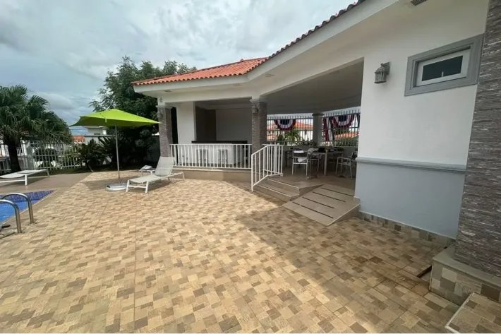 Alquiler de casa en Versalles Oeste, La Chorrera