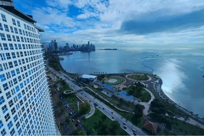 Apartment for rent in The Sands, Avenida Balboa