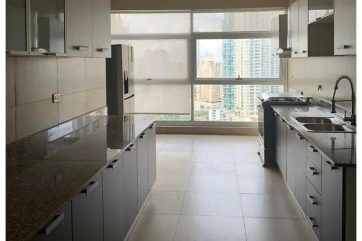 Penthouse for sale in Punta Pacifica, Panama
