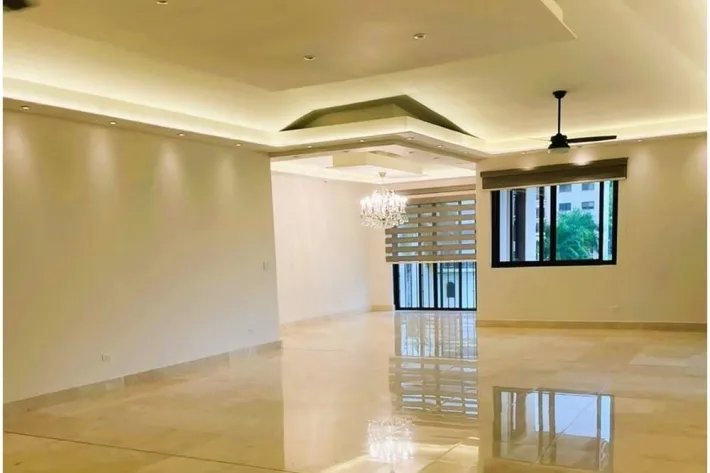 Se vende apartamento en PH Embassy Gardens, Clayton