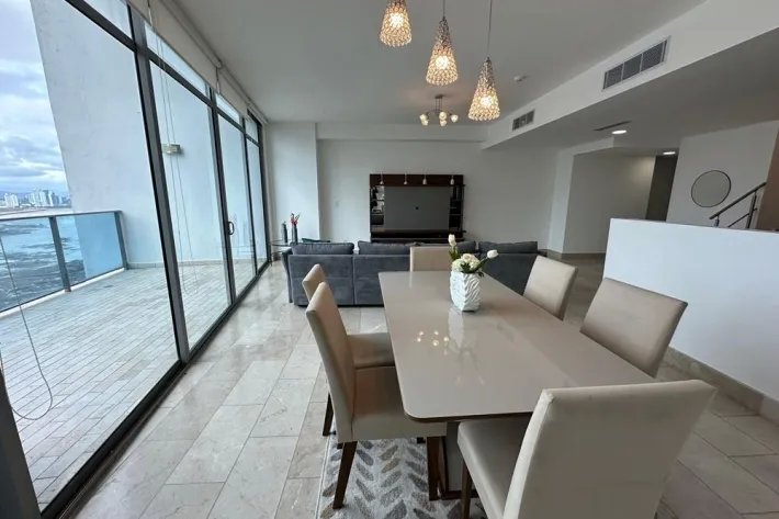 Venta de apartamento en Grand Tower, Punta Pacifica