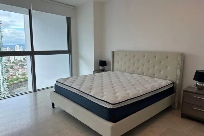 Venta de apartamento en Grand Tower, Punta Pacifica