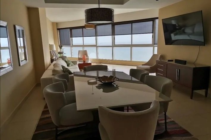 Alquiler de apartamento en Avenida Balboa, Panamá