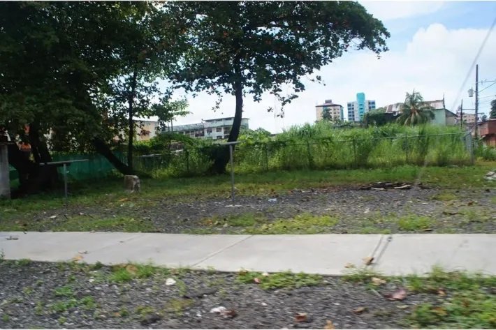 Venta de terreno en Barrio Sur, Colón