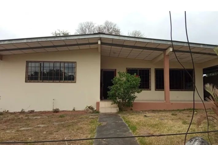 House for sale in Barrio Colon, La Chorrera