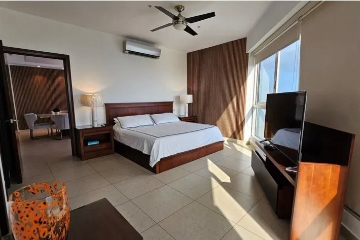Venta de apartamento en PH Rivage, Avenida Balboa