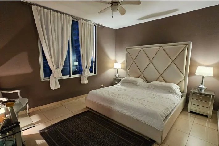 Venta de apartamento en PH Sky Residences, Avenida Balboa, Panamá