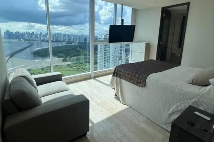 Apartamento amoblado en alquiler con vista al mar, Costa del Este