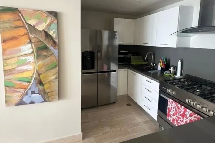 Apartamento amoblado en alquiler con vista al mar, Costa del Este
