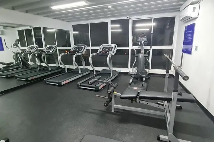 Apartamento amoblado en venta en Plaza Edison, Tumba Muerto