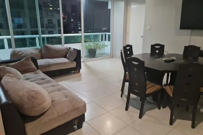 Apartamento amoblado en venta en Plaza Edison, Tumba Muerto
