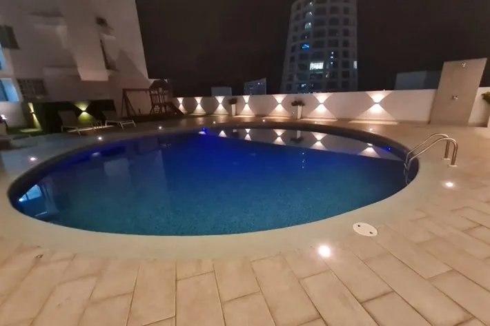 Apartamento amoblado en venta en Plaza Edison, Tumba Muerto