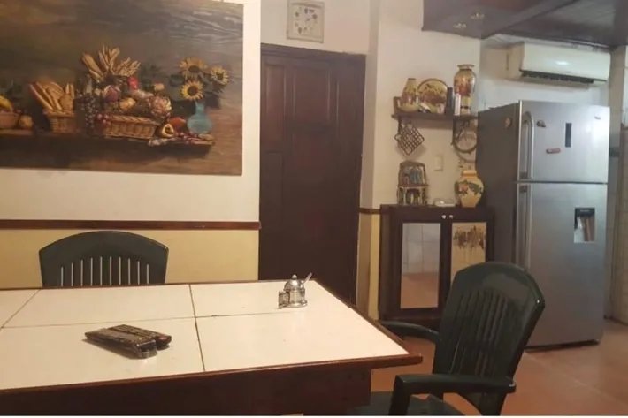 Venta de casa en Llanos de Curundu