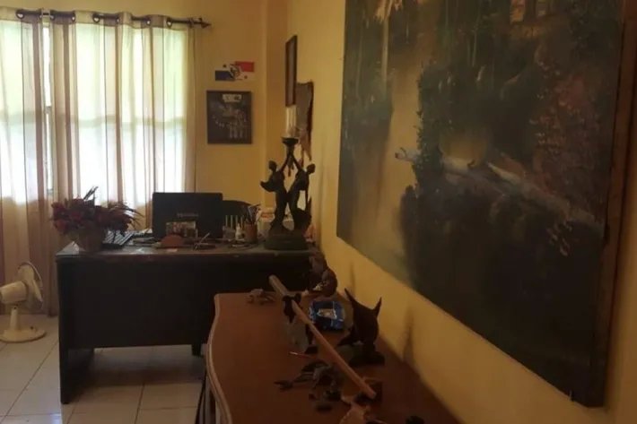 Venta de casa en Llanos de Curundu