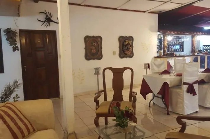 Venta de casa en Llanos de Curundu