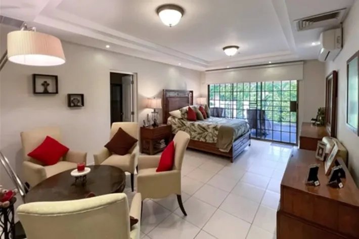 Venta de casa en Cárdenas Village, Panamá