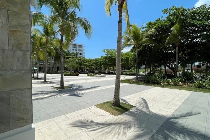 Se vende local comercial en Town Center, Playa Blanca