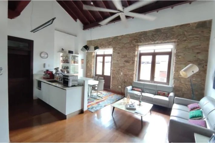 Se alquila apartamento amoblado en Casco Viejo
