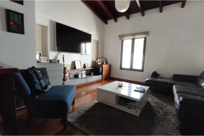 Se alquila apartamento amoblado en Casco Viejo