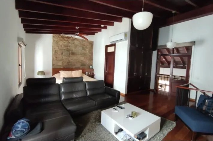 Se alquila apartamento amoblado en Casco Viejo