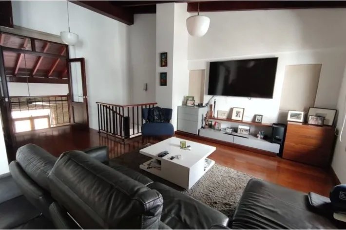 Se alquila apartamento amoblado en Casco Viejo