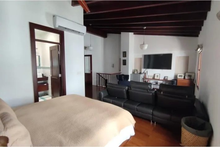 Se alquila apartamento amoblado en Casco Viejo