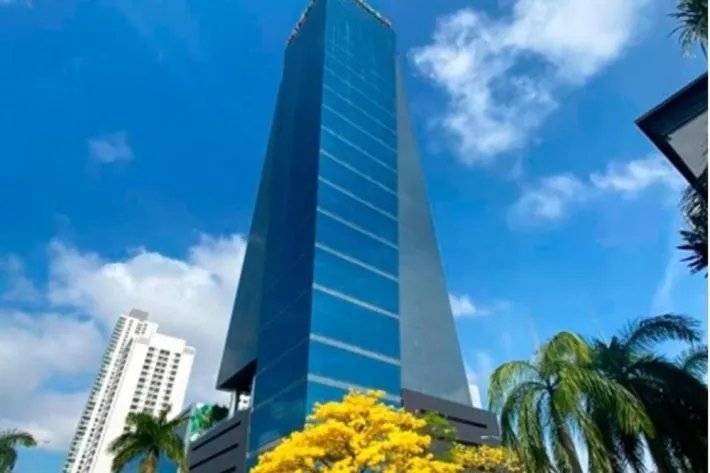 Venta de local comercial en Costa del Este, Panamá