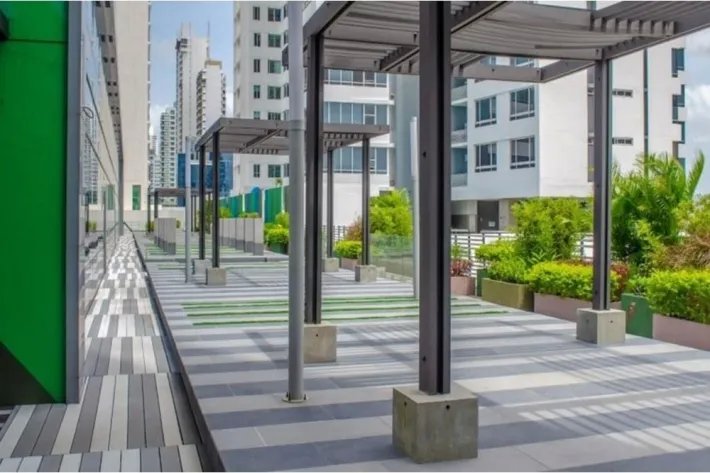 Venta de local comercial en Costa del Este, Panamá