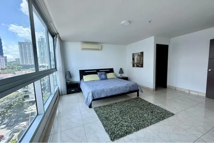 Se vende apartamento en Avenida Balboa