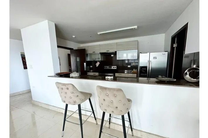 Se vende apartamento en Avenida Balboa