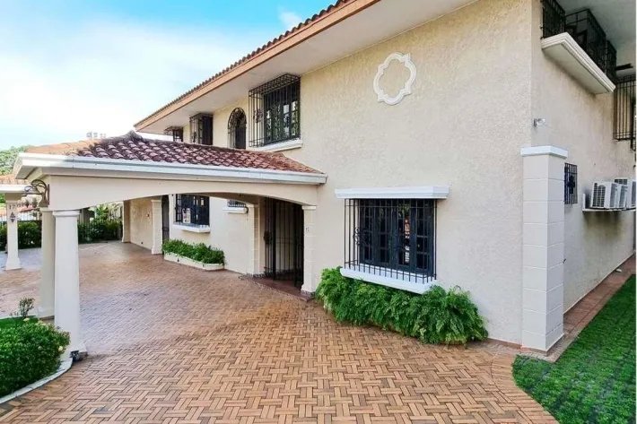 House for sale in Los Guayacanes, Panama