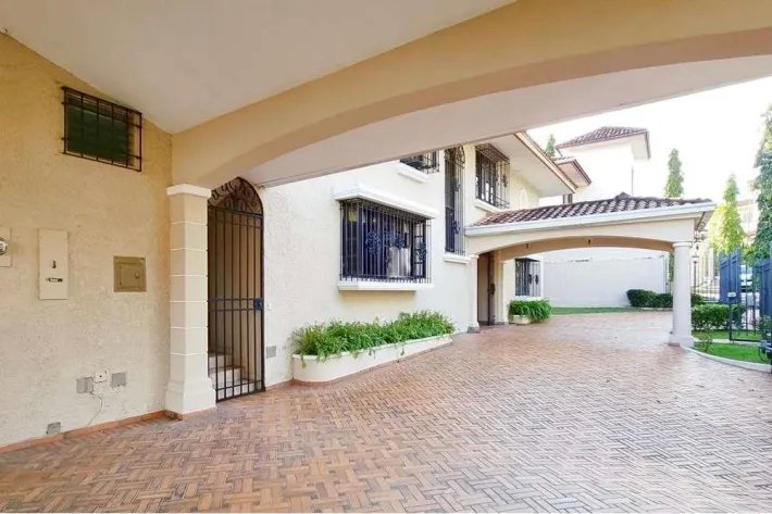 House for sale in Los Guayacanes, Panama