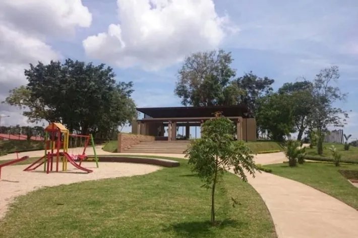 Se vende casa en Las Arboledas, La Chorrera
