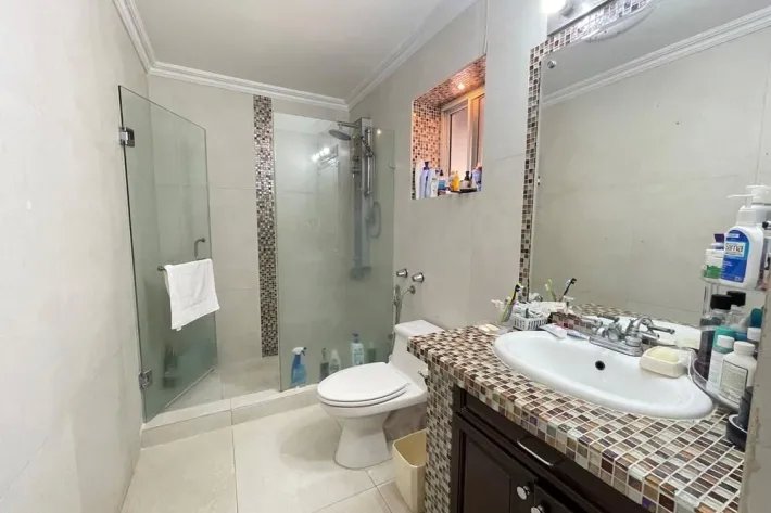 Se vende casa en Cristóbal, Colón