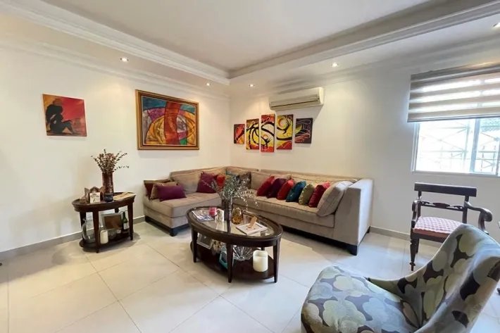 Se vende casa en Cristóbal, Colón