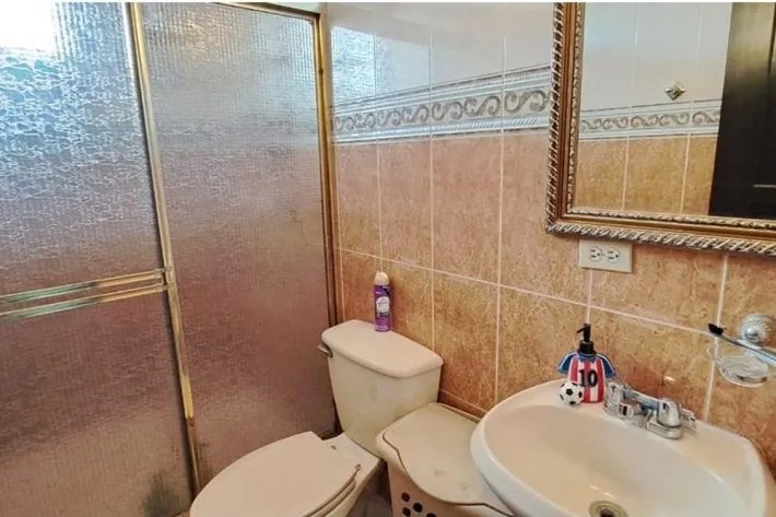 Two-story house for sale in La Chorrera, West Panama