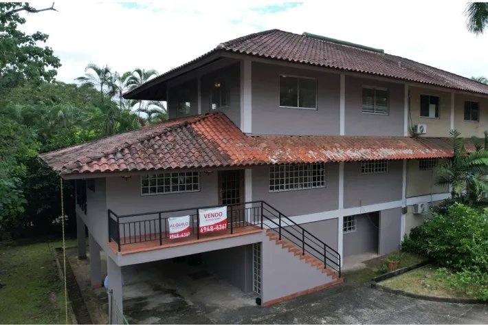 House for sale in Clayton, Albrook