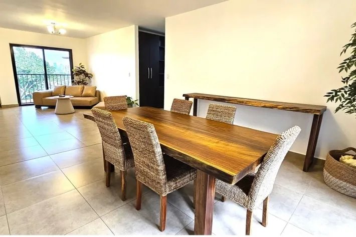 Venta de apartamento en PH Embassy Village, Clayton, Panamá