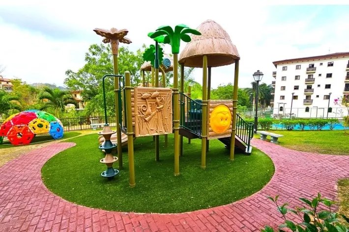Venta de apartamento en PH Embassy Village, Clayton, Panamá
