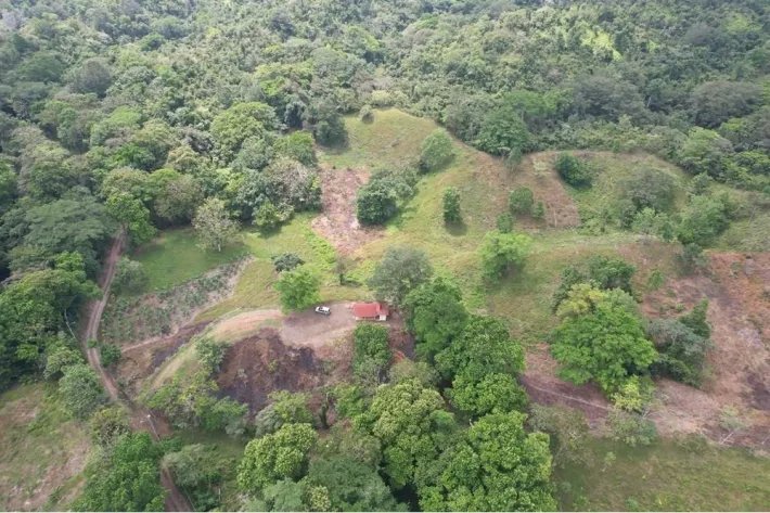 Se vende finca en Viento Frío, Santa Isabel