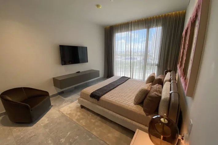 Luxury apartments facing the Pacific, Costa del Este